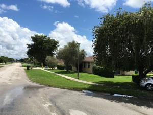 SOUTH SHORE 4 OF WELLINGT - Residential Income