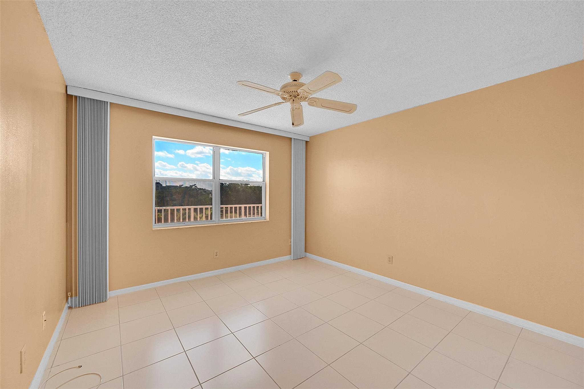 Sunrise Lakes Phase IV - Residential