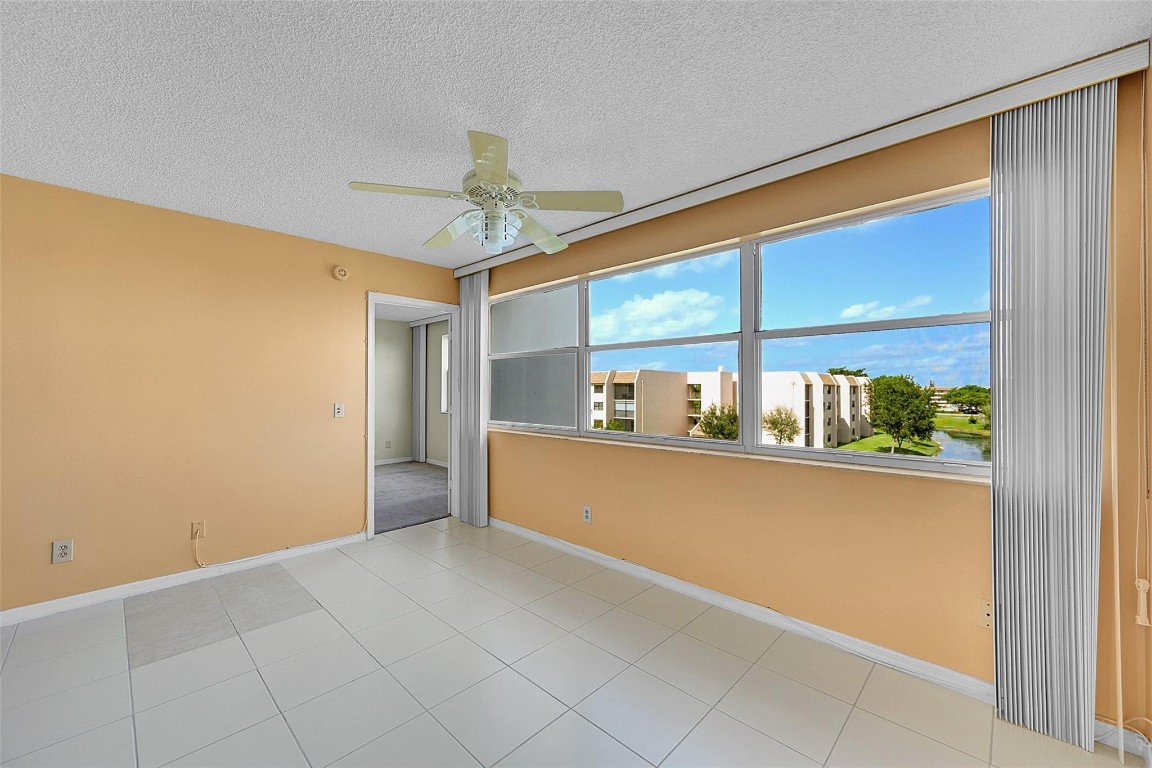 Sunrise Lakes Phase IV - Residential