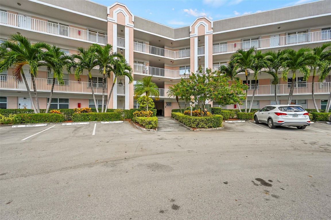 Sunrise Lakes Phase IV - Residential