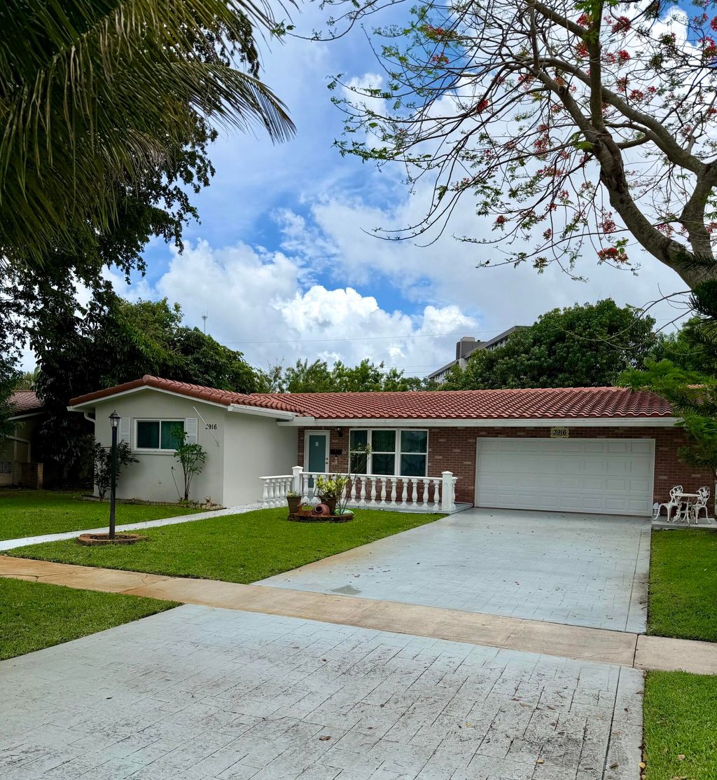 Photo of 3916 Adams Street, Hollywood, FL 33021 (MLS # B26030448)