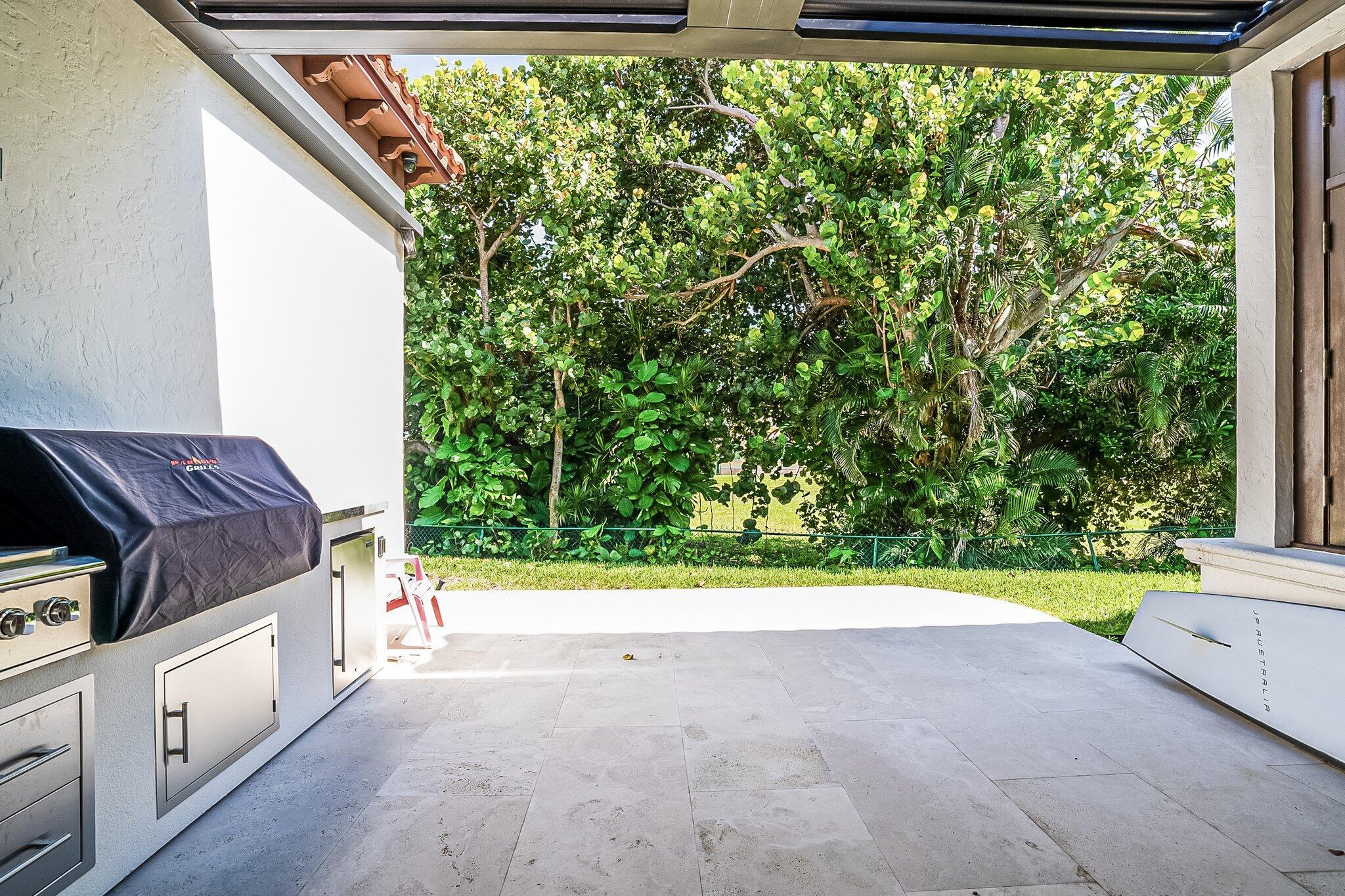 NORTH SHORE TERRACE 2 - Residential