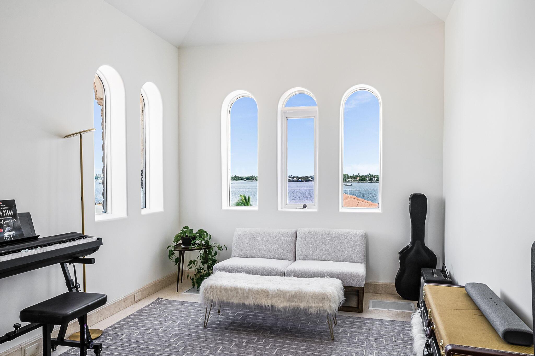 NORTH SHORE TERRACE 2 - Residential