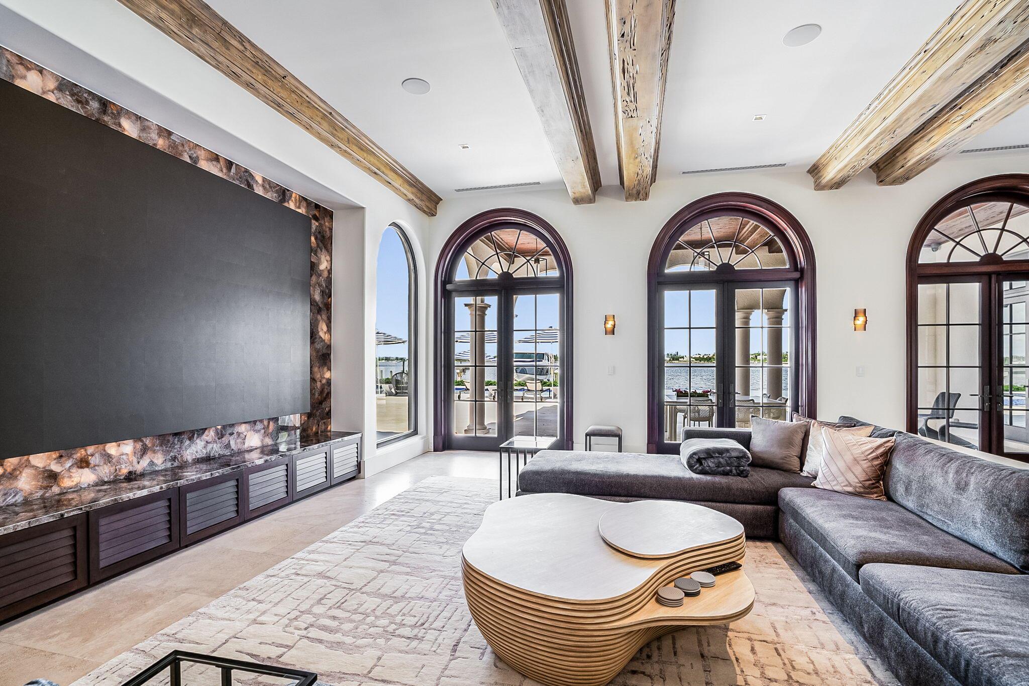 NORTH SHORE TERRACE 2 - Residential