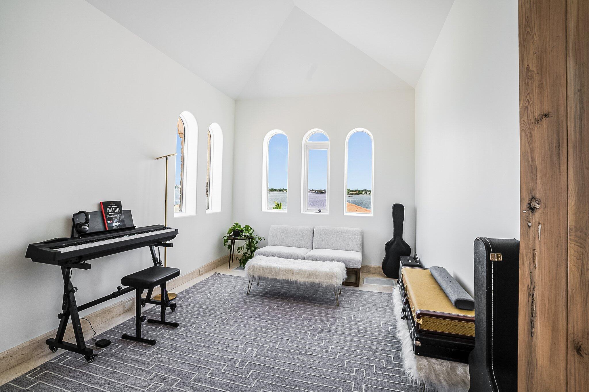 NORTH SHORE TERRACE 2 - Residential