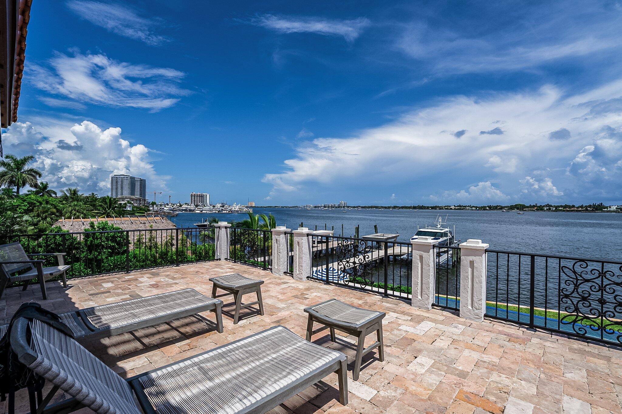 NORTH SHORE TERRACE 2 - Residential