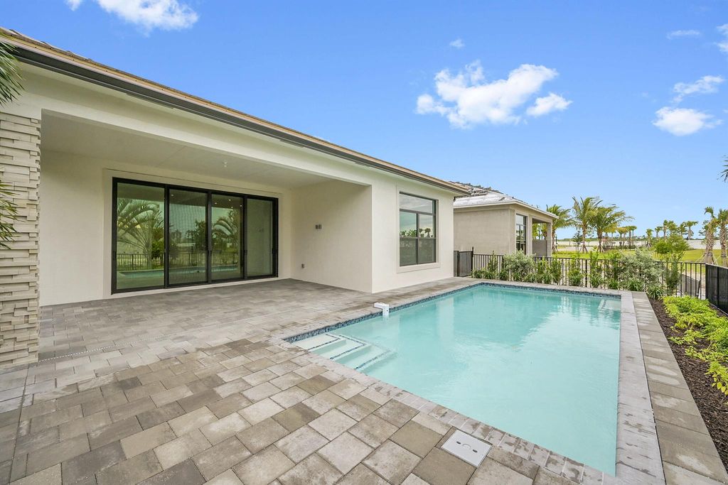 Photo of 13917 Vivant Drive, Palm Beach Gardens, FL 33412 (MLS # R11105743)