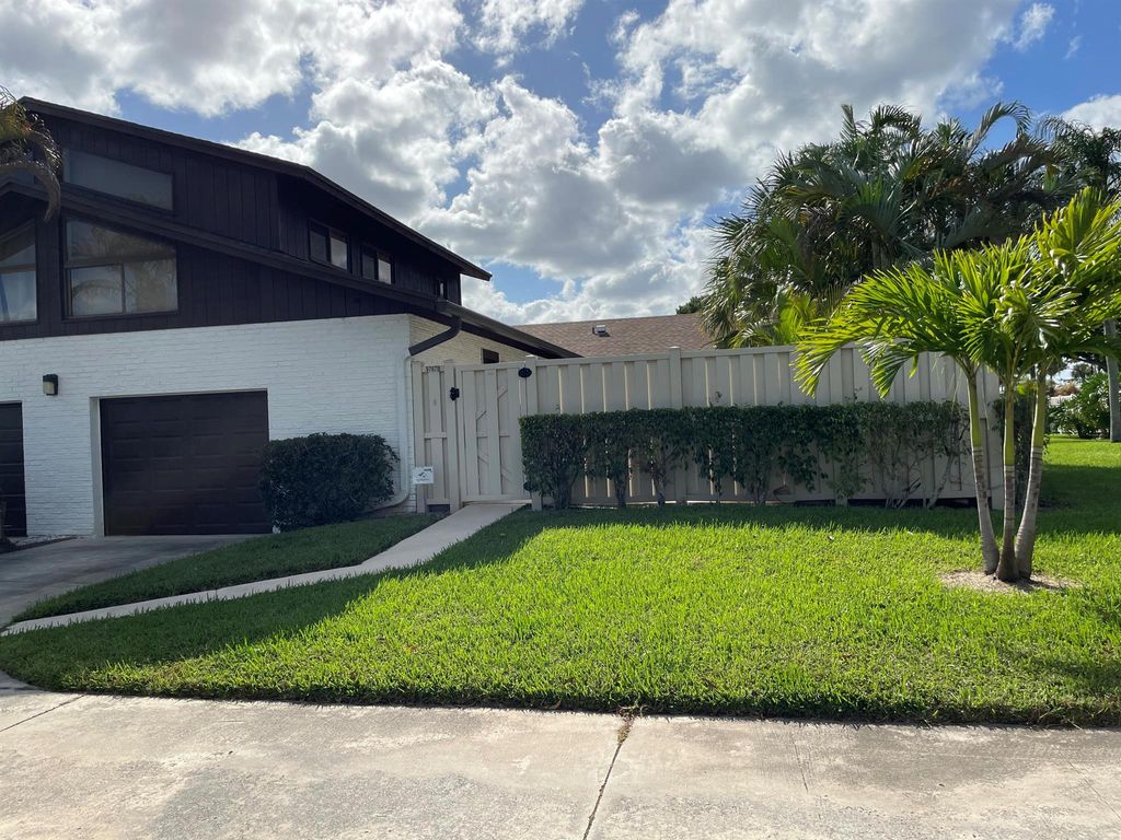 Photo of 9767 Boca Gardens Parkway #B, Boca Raton, FL 33496 (MLS # R10931277)