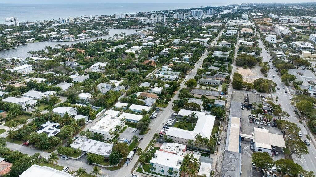 BEEKMAN CONDO - Residential