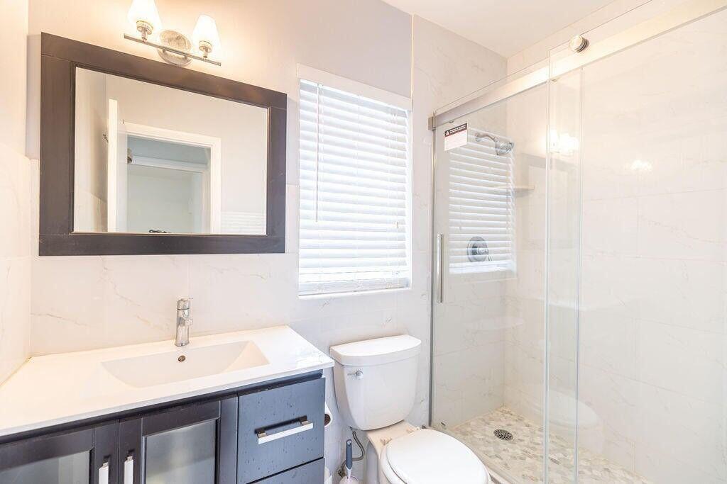 BEEKMAN CONDO - Residential