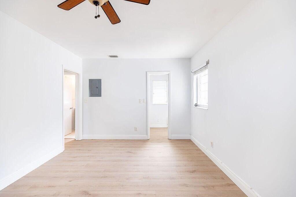 BEEKMAN CONDO - Residential