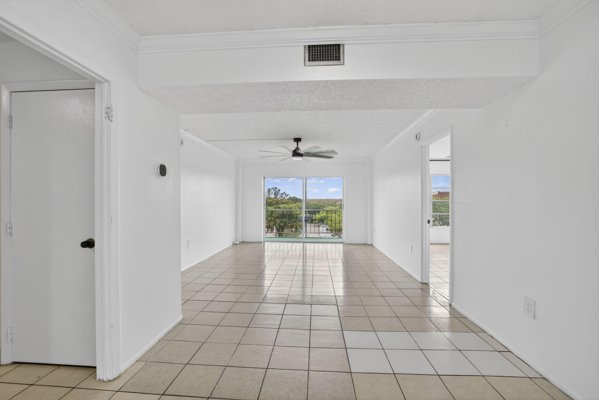 4174 Inverrary Drive 513