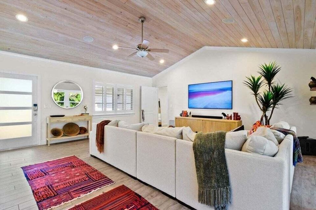 Photo of 221 NW 18th Street, Delray Beach, FL 33444 (MLS # R11091925)