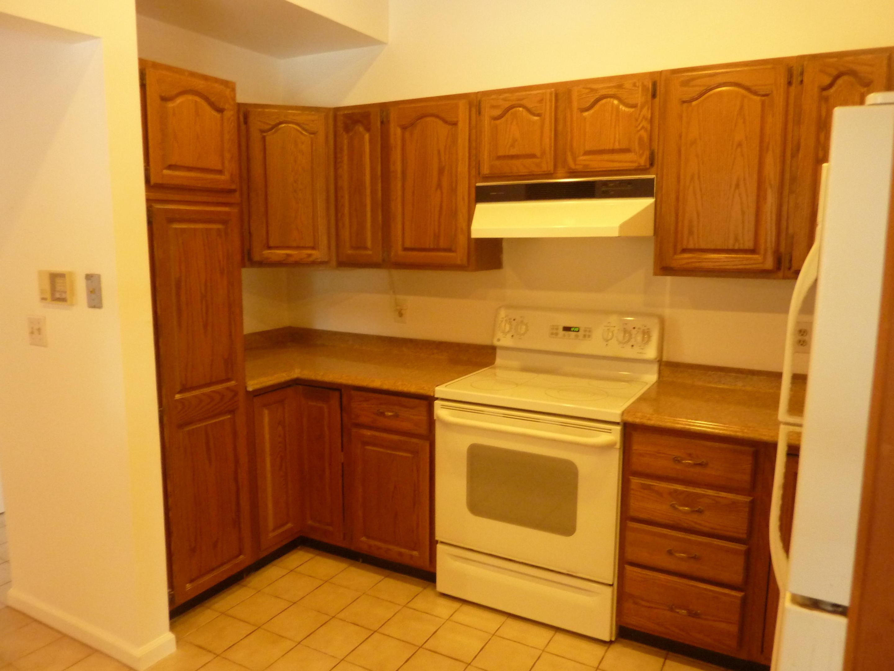 ACREAGE & UNREC - Residential Lease