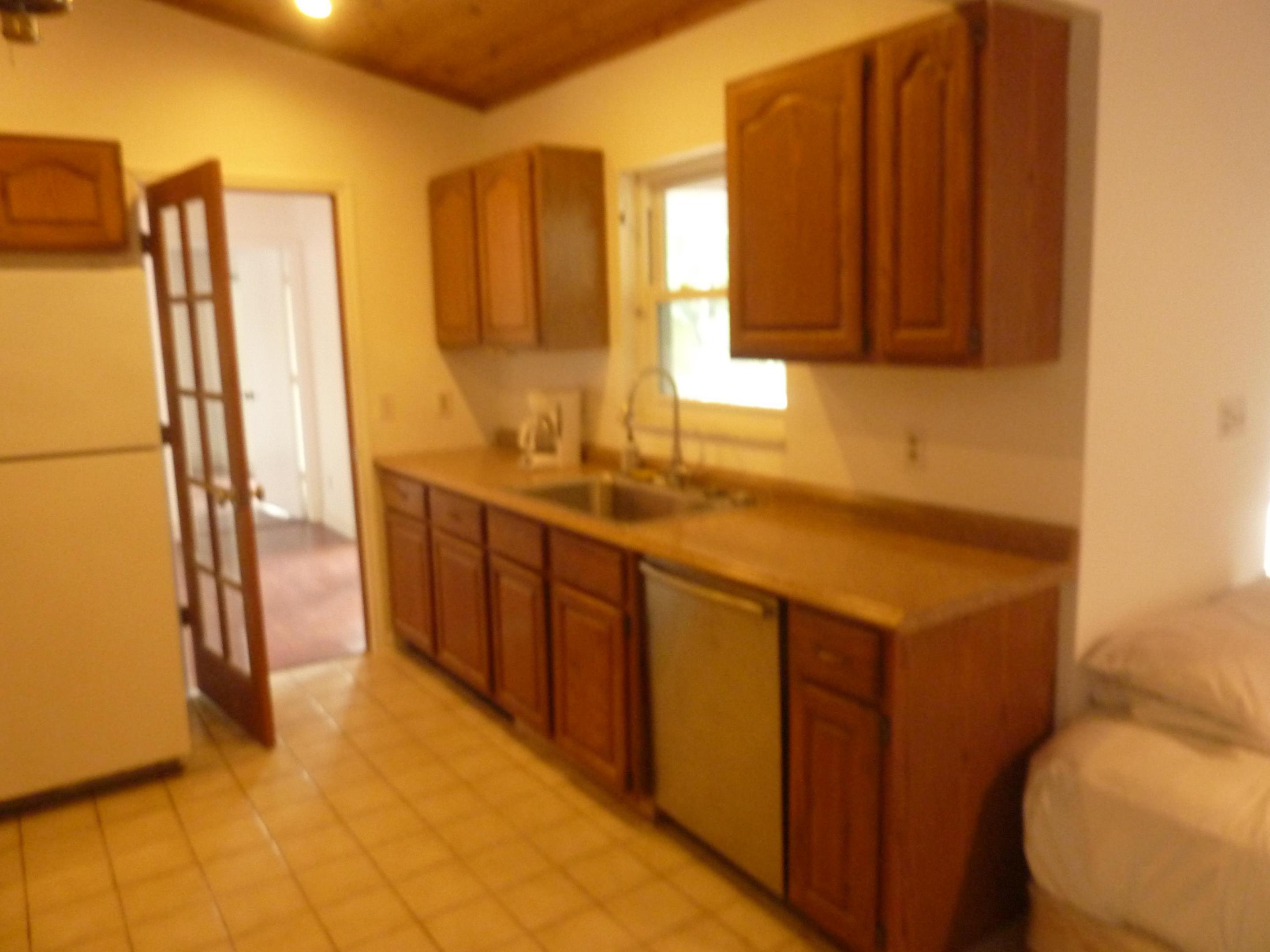 ACREAGE & UNREC - Residential Lease