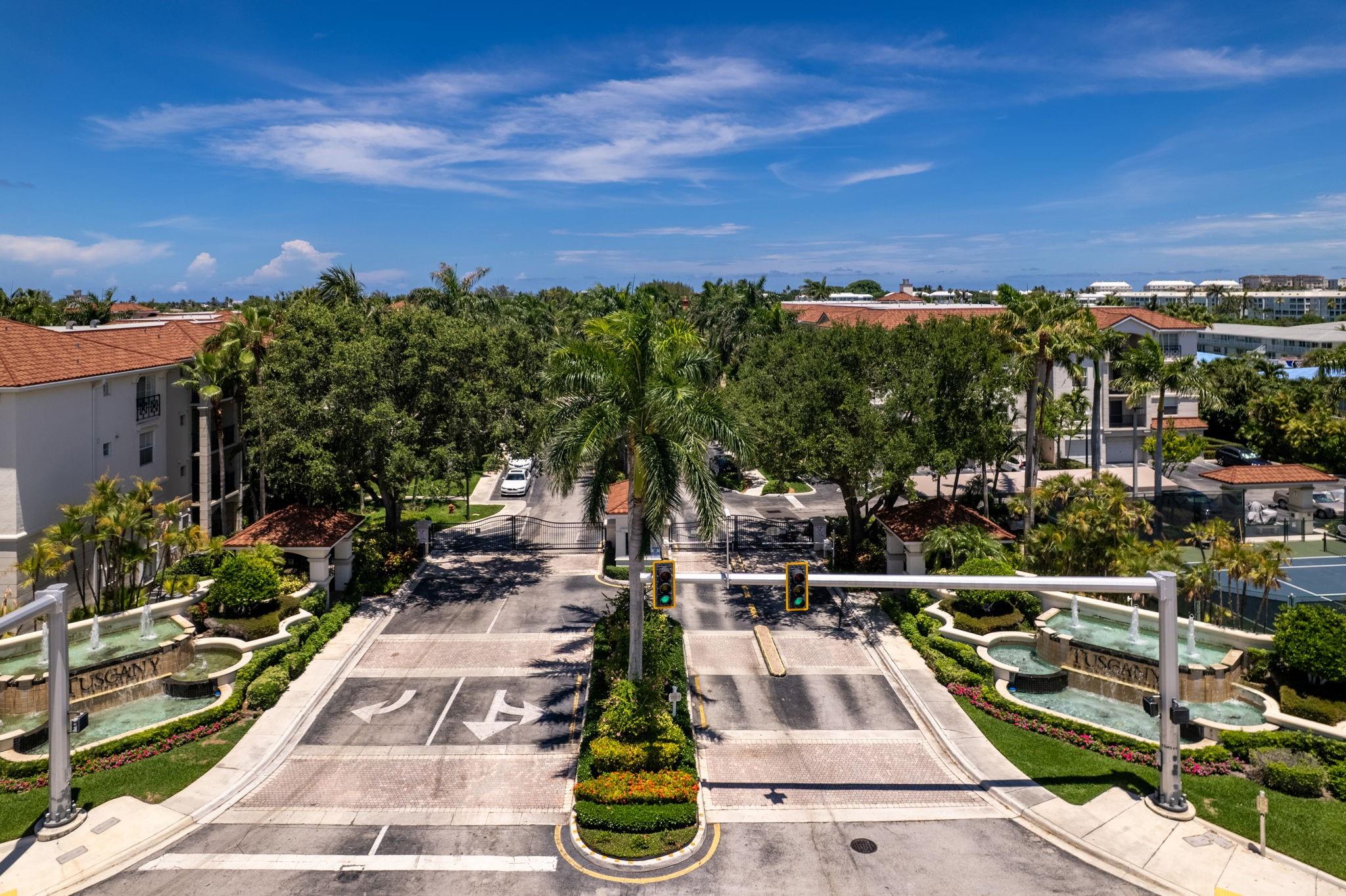 2105 Tuscany Way 2105