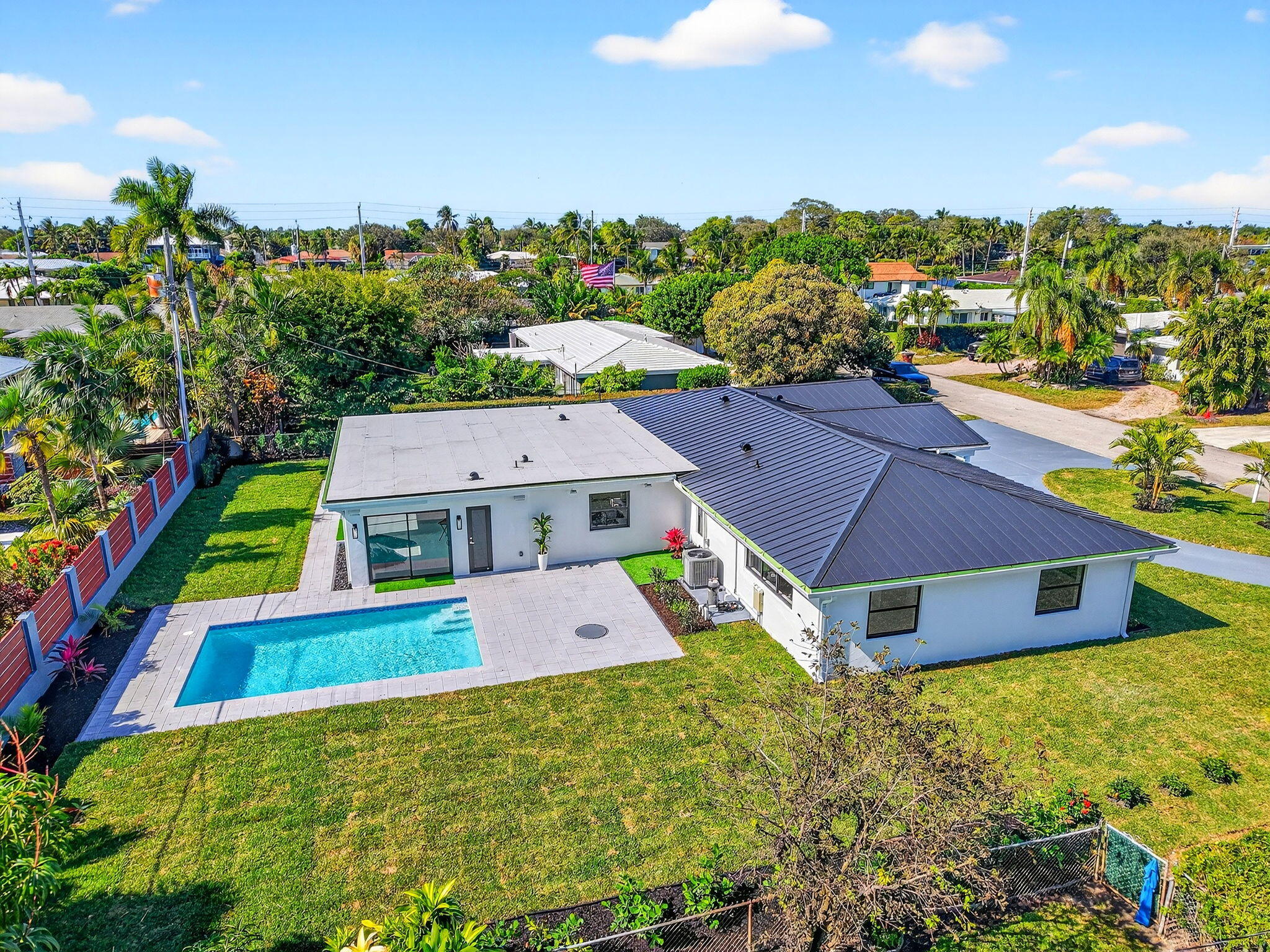 LAKE CLARKE ISLE 2 - Residential