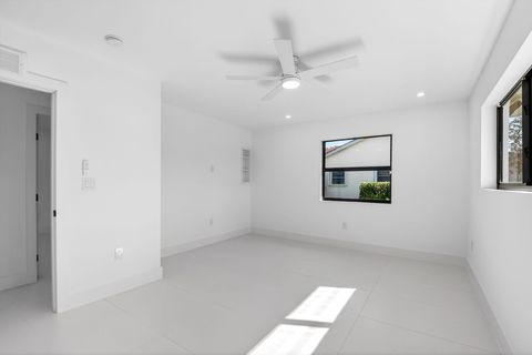 Tiny photo for 1410 Beta Court N, Lake Clarke Shores, FL 33406 (MLS # R11159869)