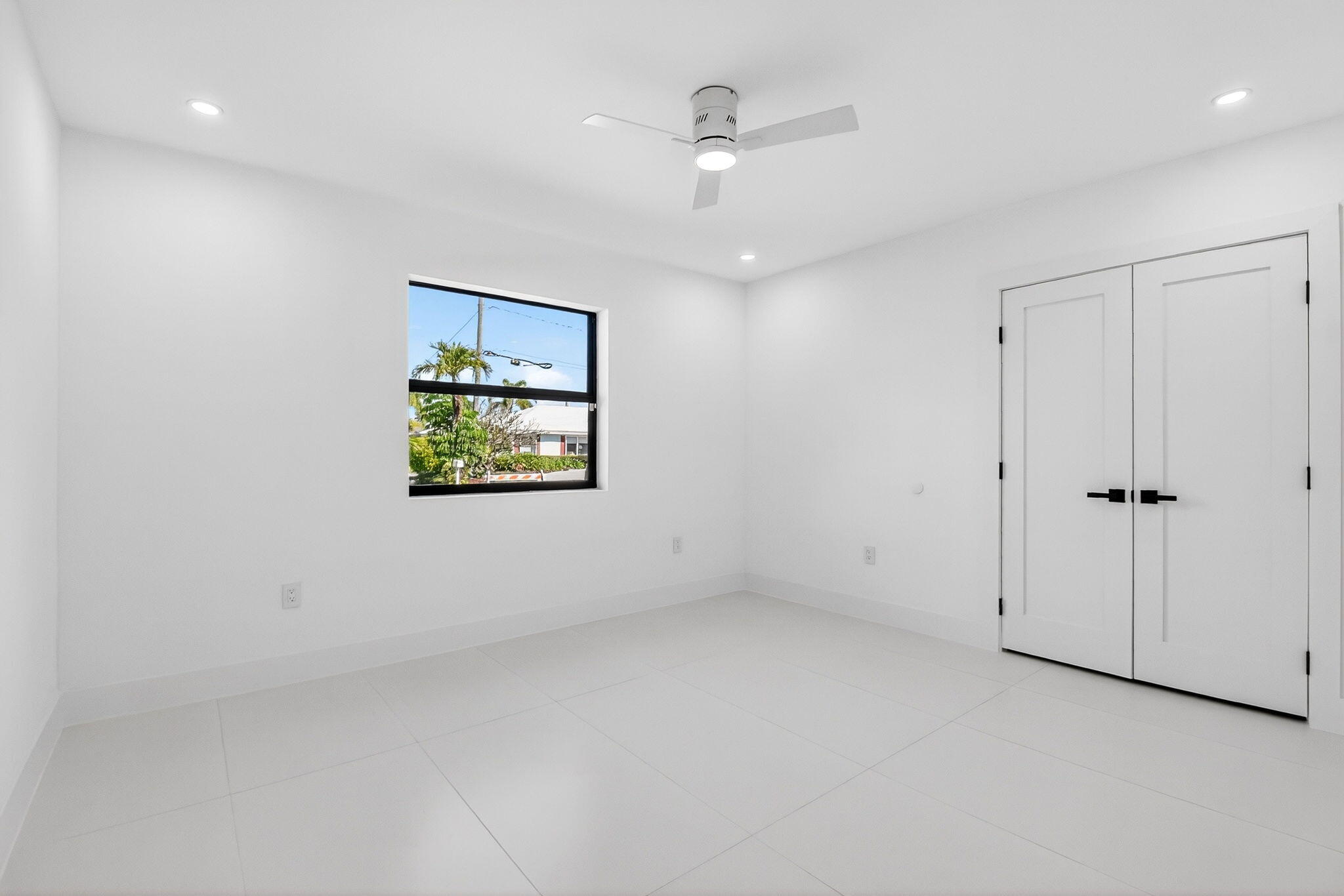 LAKE CLARKE ISLE 2 - Residential