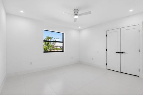 Tiny photo for 1410 Beta Court N, Lake Clarke Shores, FL 33406 (MLS # R11159869)