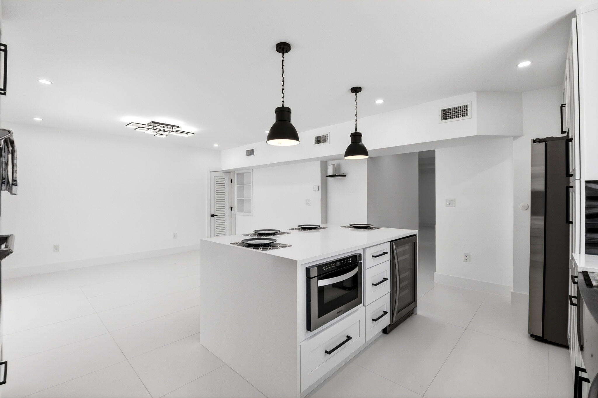 LAKE CLARKE ISLE 2 - Residential