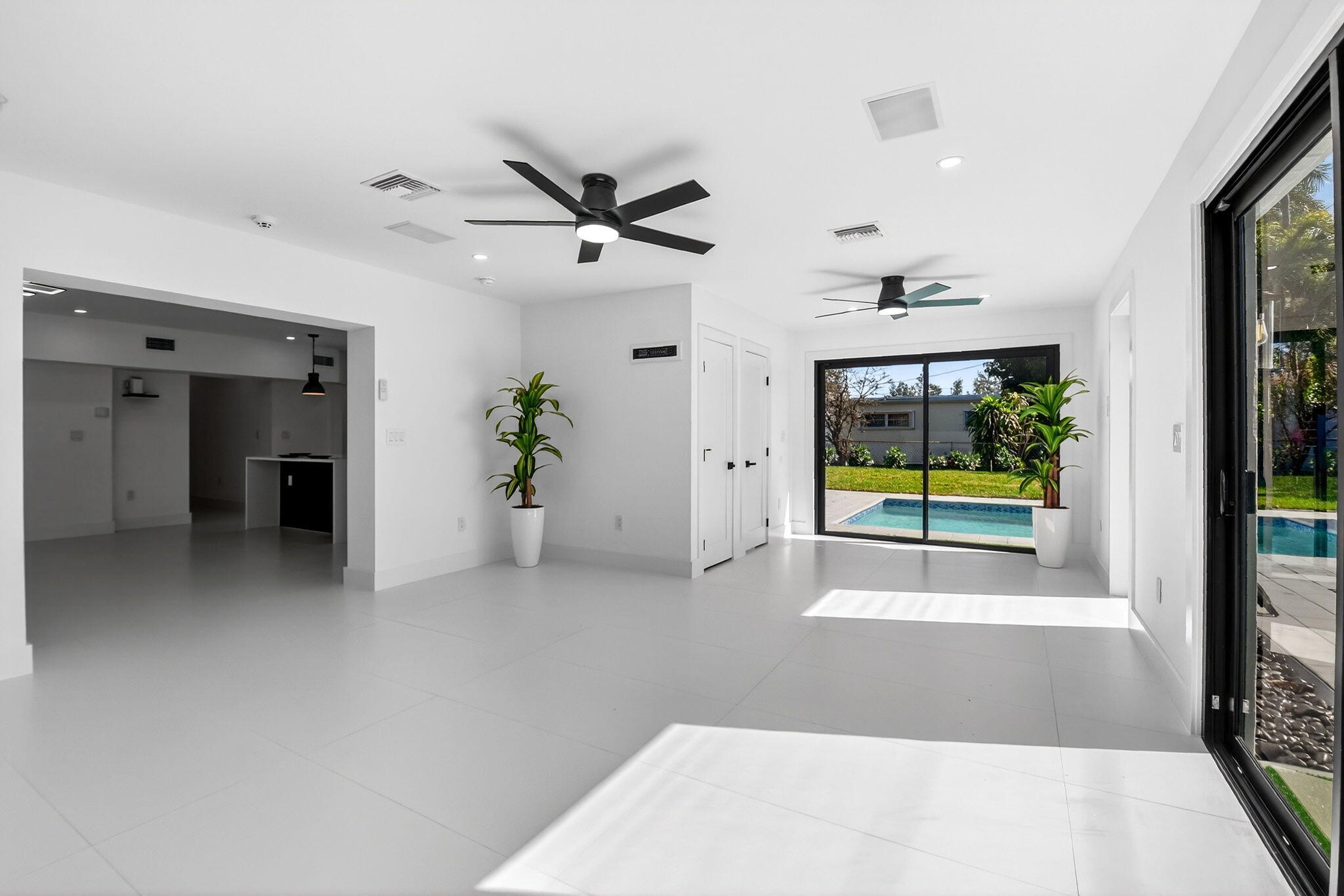 LAKE CLARKE ISLE 2 - Residential