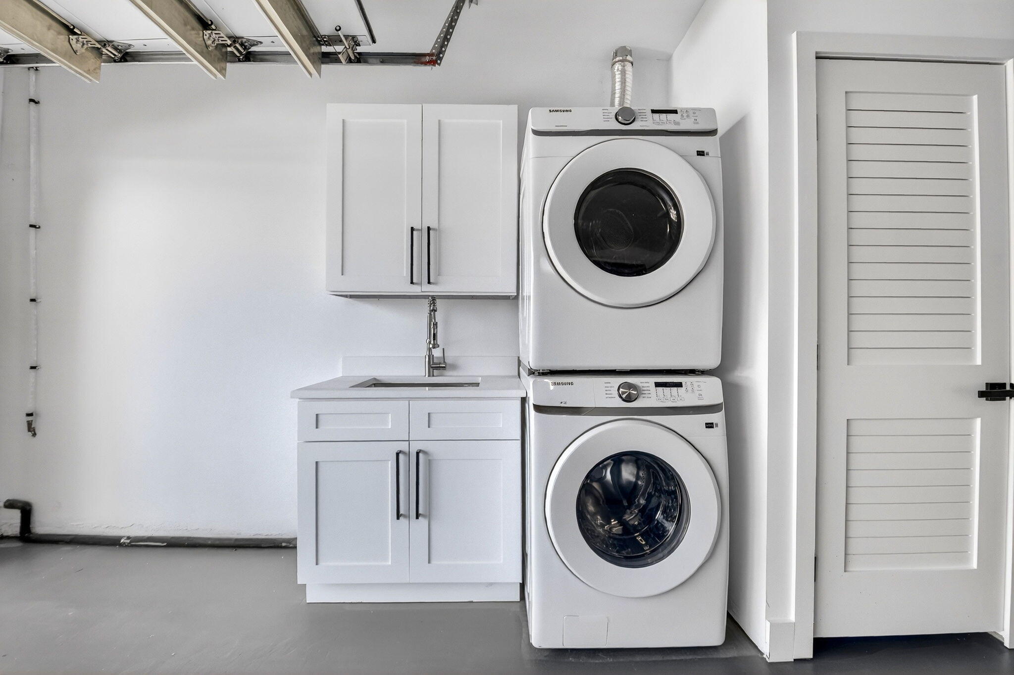 LAKE CLARKE ISLE 2 - Residential