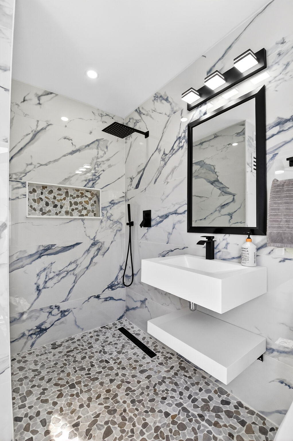 LAKE CLARKE ISLE 2 - Residential