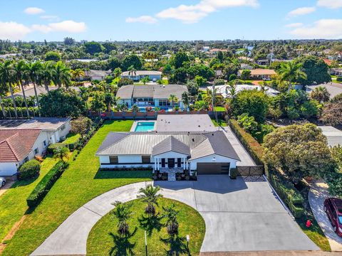 Tiny photo for 1410 Beta Court N, Lake Clarke Shores, FL 33406 (MLS # R11159869)