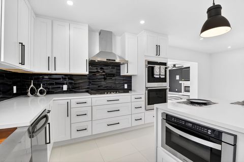 Tiny photo for 1410 Beta Court N, Lake Clarke Shores, FL 33406 (MLS # R11159869)