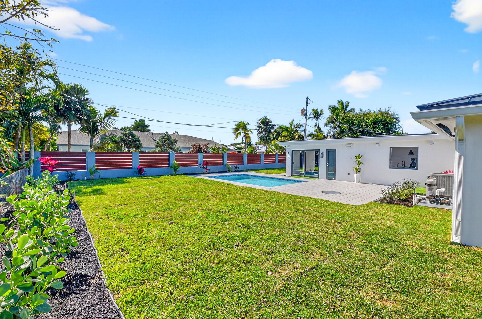 LAKE CLARKE ISLE 2 - Residential