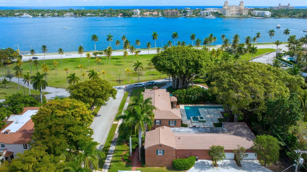 Photo of 1125 N Flagler Drive, West Palm Beach, FL 33401 (MLS # B26067710)