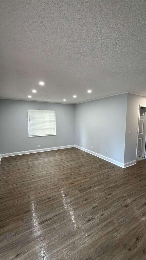 EEVA APTS CONDO - Residential Lease