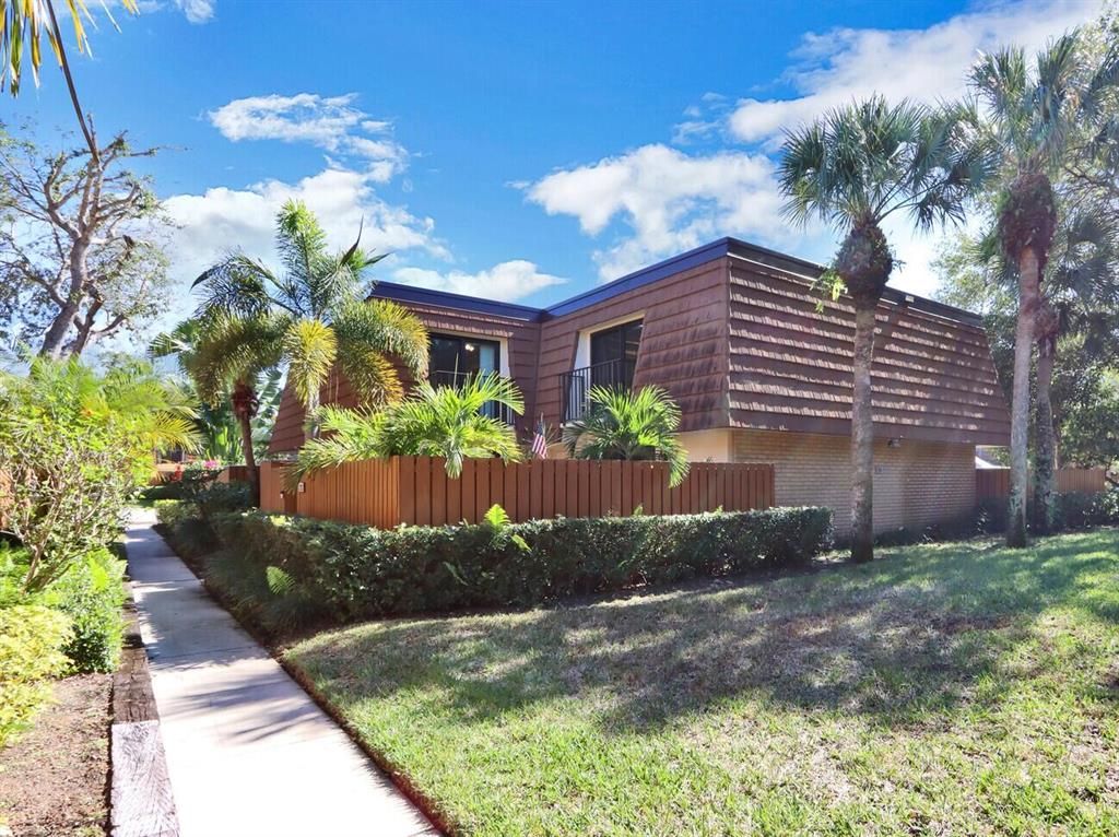 Photo of 3202 32nd Court, Jupiter, FL 33477 (MLS # R10820480)