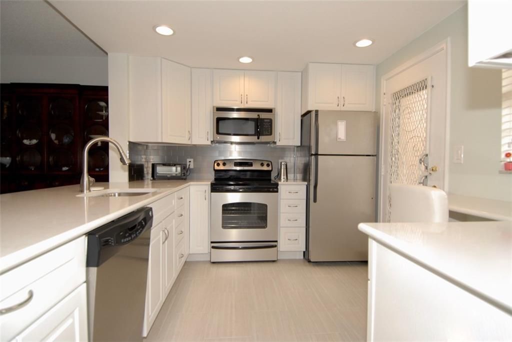 Photo of 300 NE 12th Ave #207, Hallandale Beach, FL 33009 (MLS # F10319091)