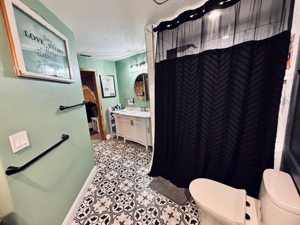 R-Bar Estates - Residential