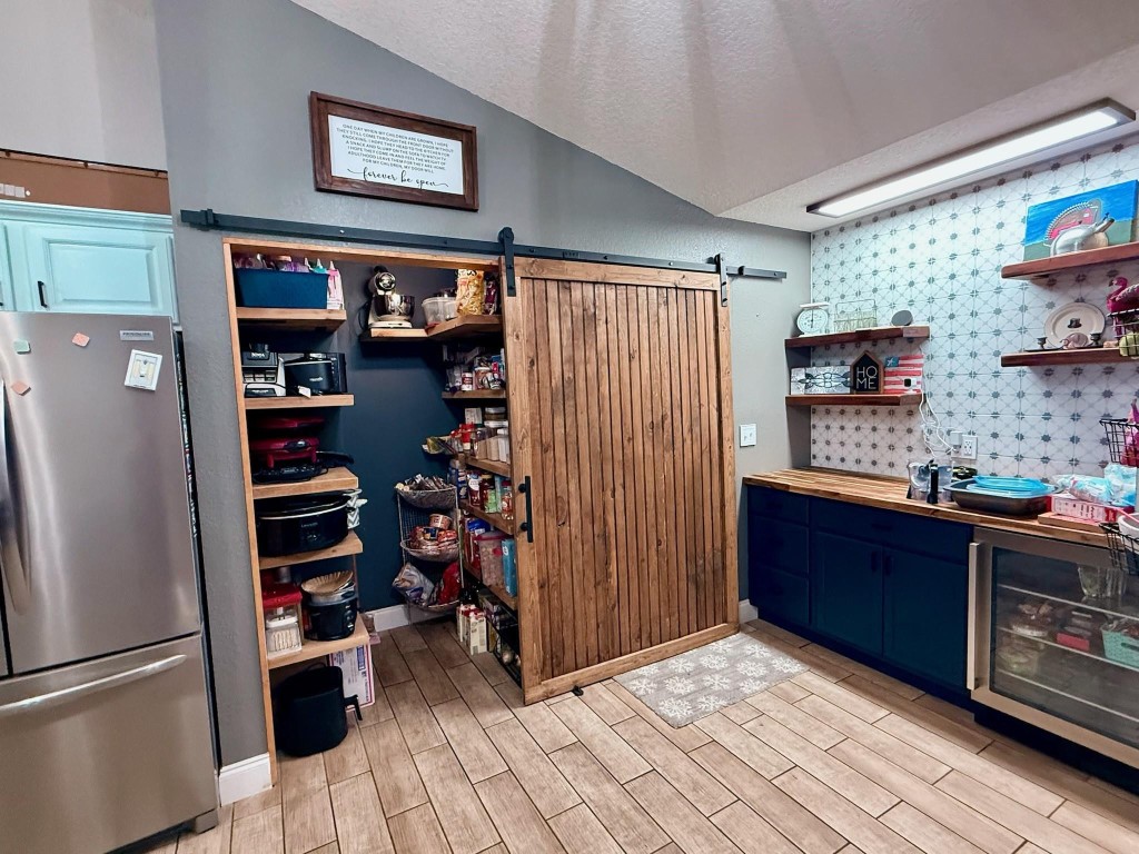 R-Bar Estates - Residential