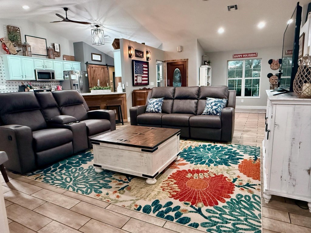 R-Bar Estates - Residential