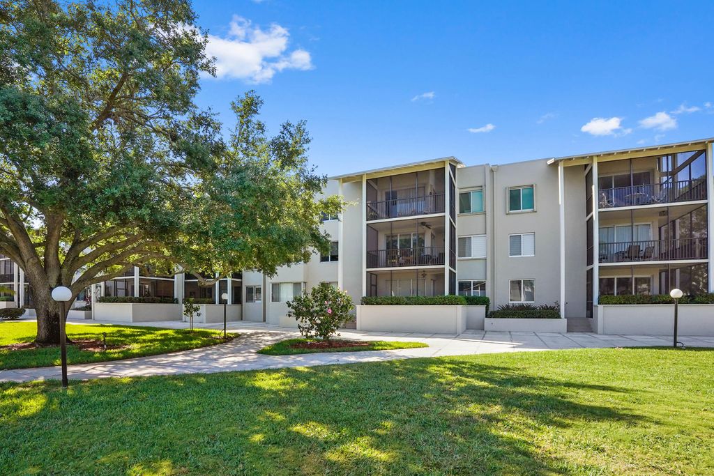 Photo of 11811 Avenue Of The Pga #6-3b, Palm Beach Gardens, FL 33418 (MLS # R11082955)