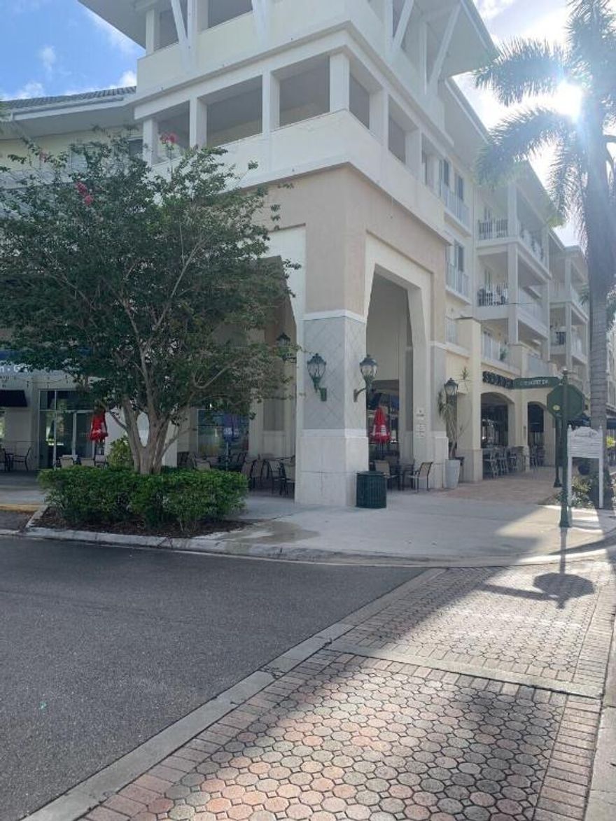 Partially furnished. Beautiful condo downtown just seconds to all eateries, shopping, barbers, salons, Ampitheater, Roger Dean Stadium, FAU, beaches and I-95.  Always activities happening. Italian Fest, Live concerts, Food Trucks