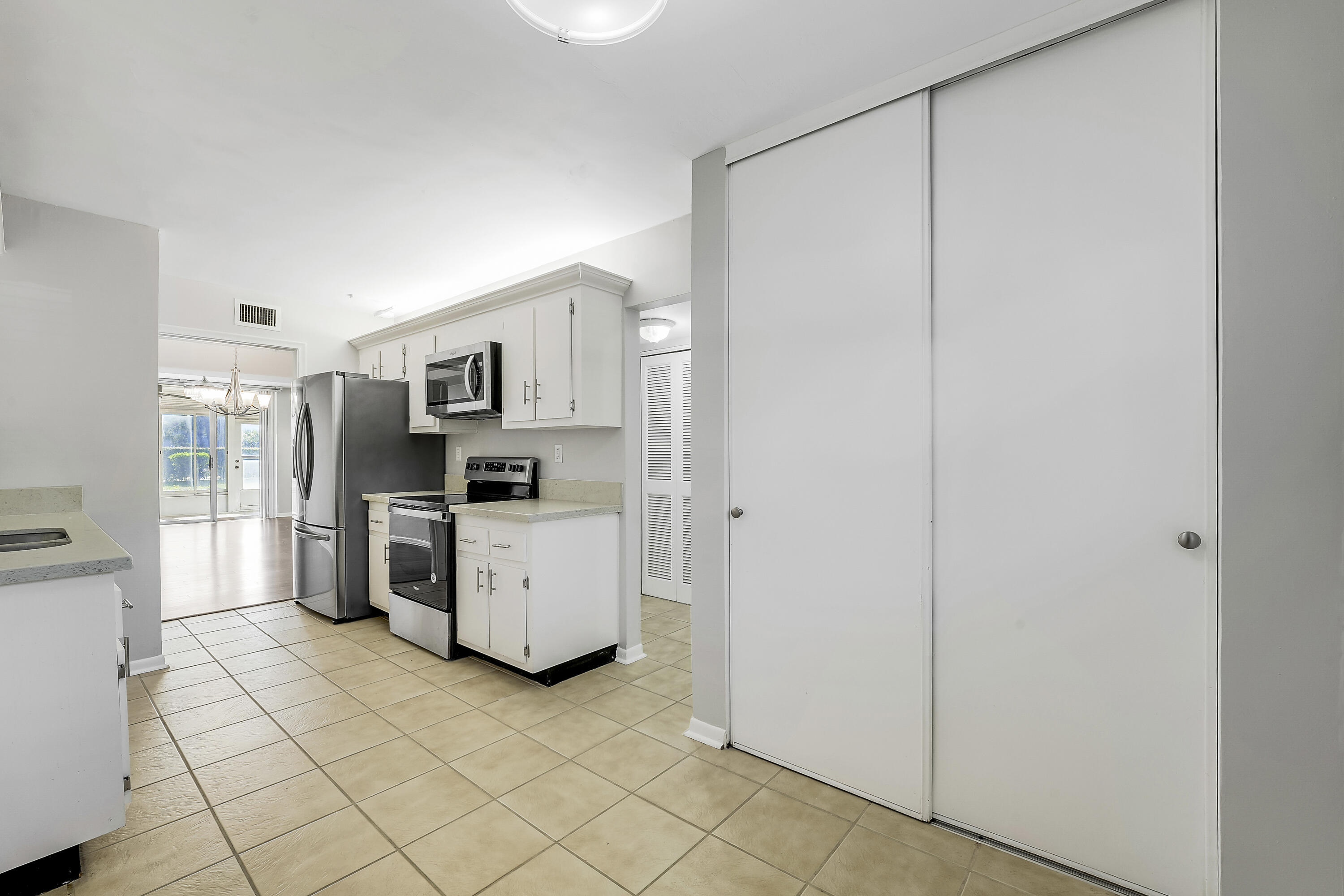 ESSEX AT POINCIANA CONDO - Residential Lease