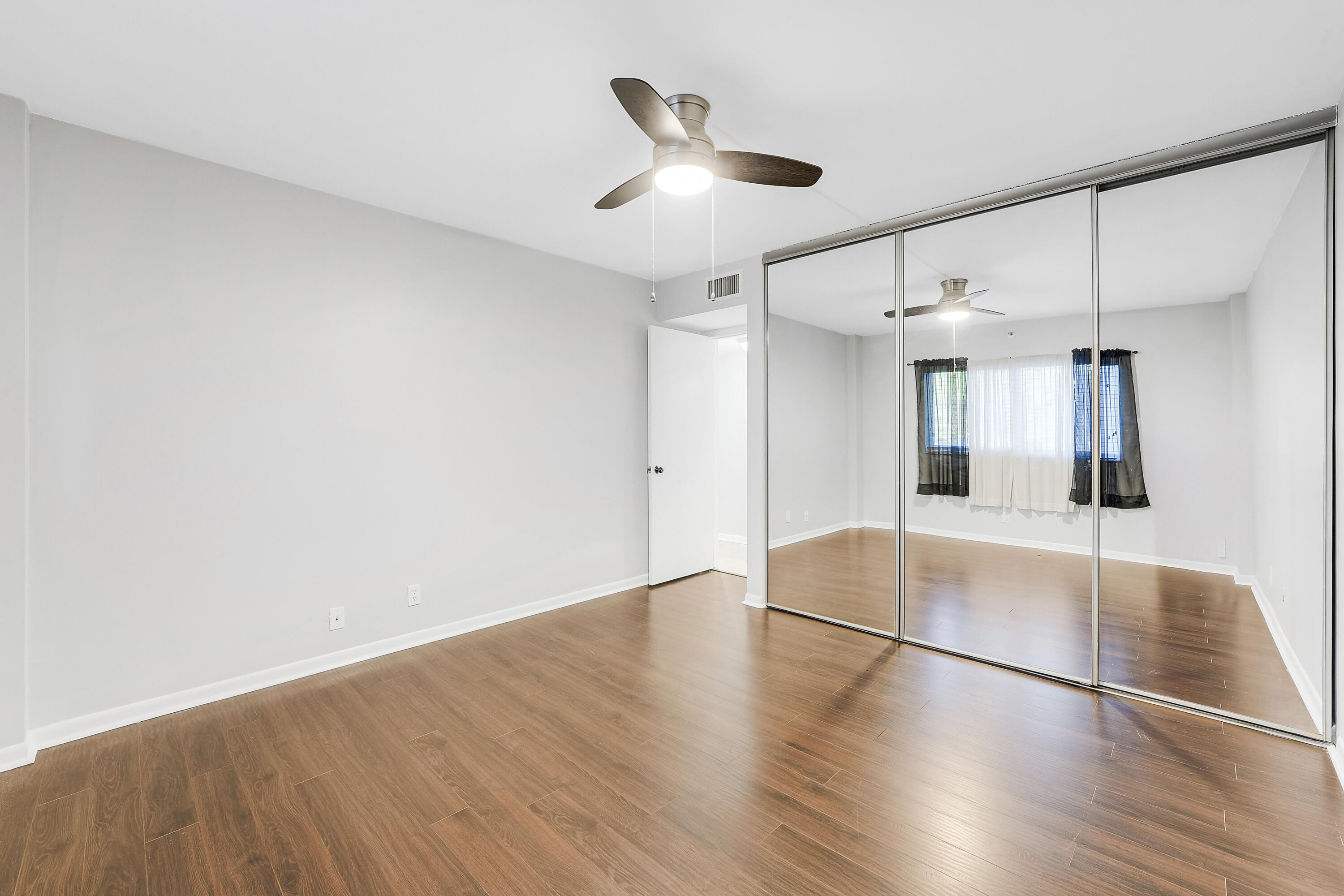 ESSEX AT POINCIANA CONDO - Residential Lease