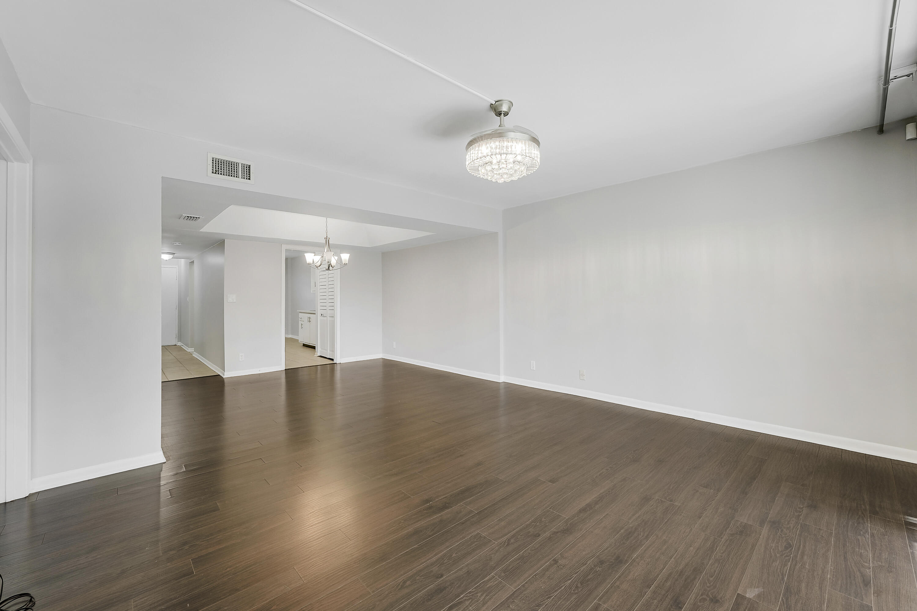 ESSEX AT POINCIANA CONDO - Residential Lease