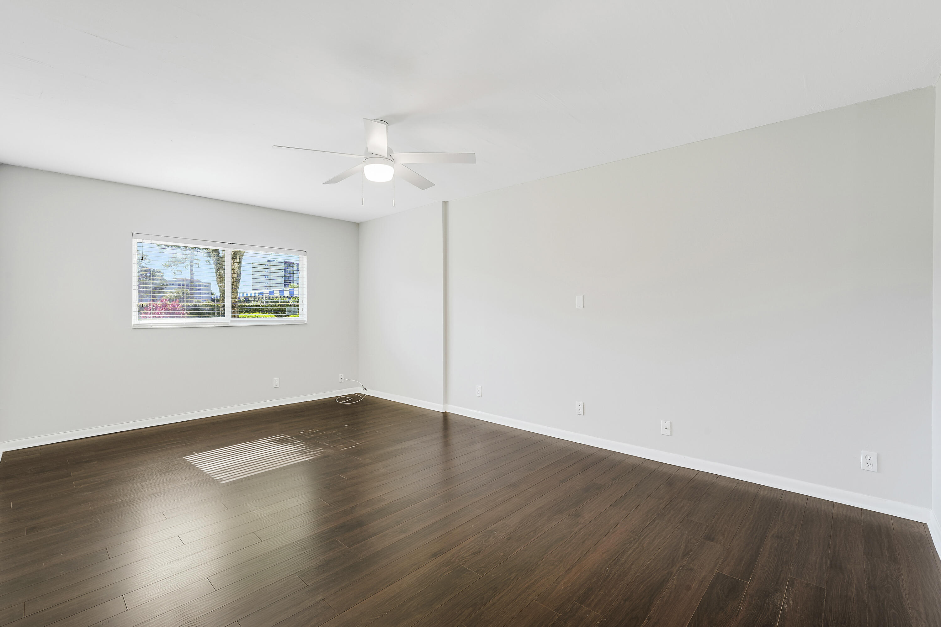 ESSEX AT POINCIANA CONDO - Residential Lease