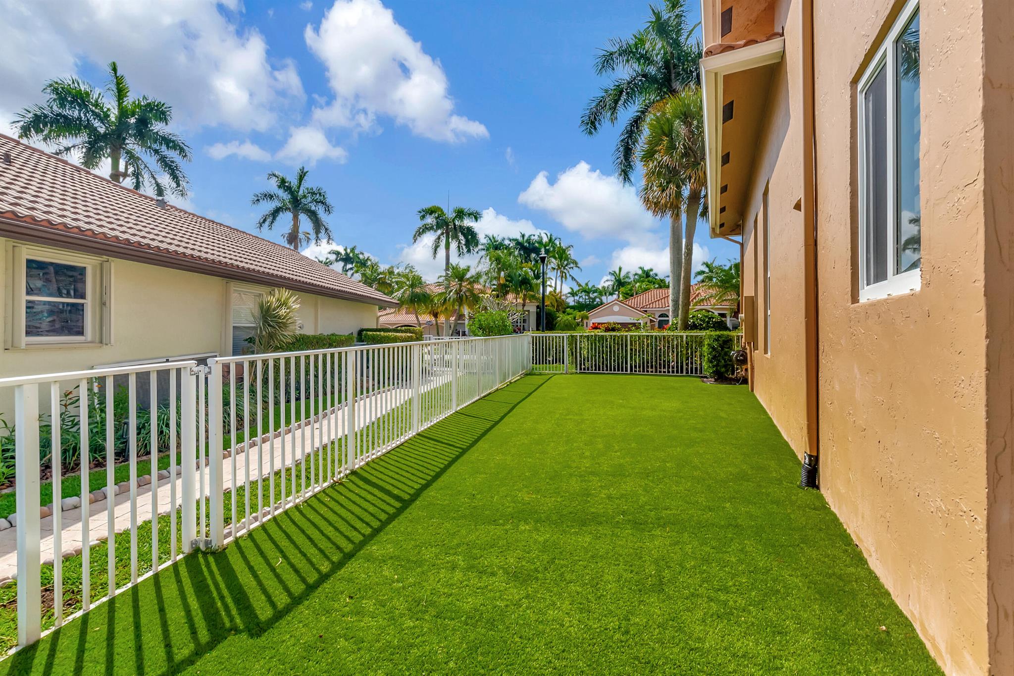 BOCA ISLES NORTH/ BOCA ISLES - Residential