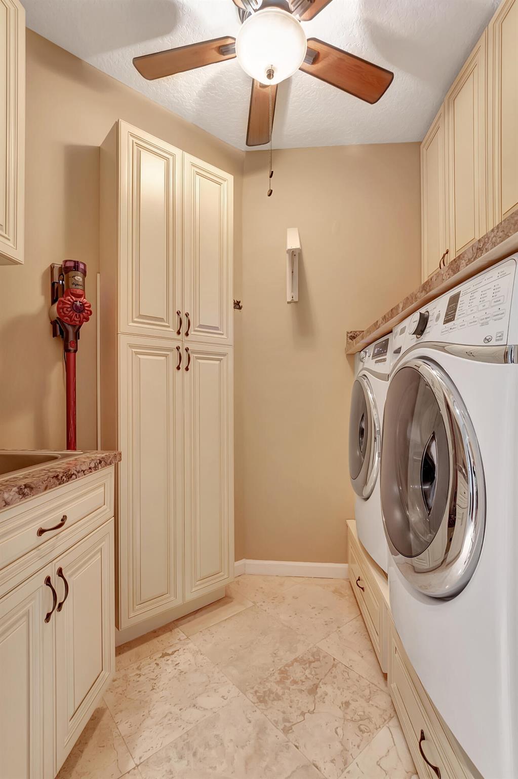 BOCA ISLES NORTH/ BOCA ISLES - Residential