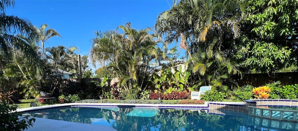 Photo of 3089 SE Amherst Street, Stuart, FL 34997 (MLS # F10487641)