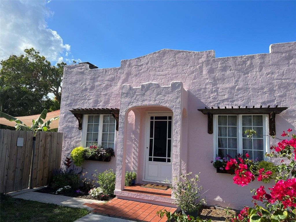 Photo of 3089 SE Amherst Street, Stuart, FL 34997 (MLS # F10487641)