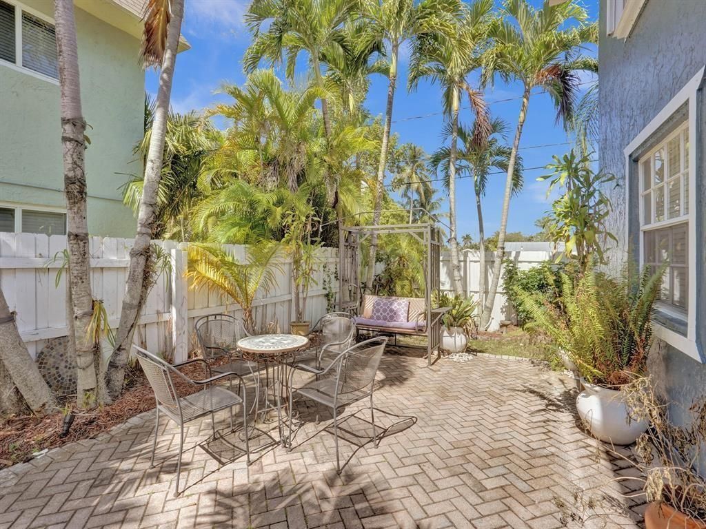 Photo of 51 NE 24th Street #4, Wilton Manors, FL 33305 (MLS # B26026074)