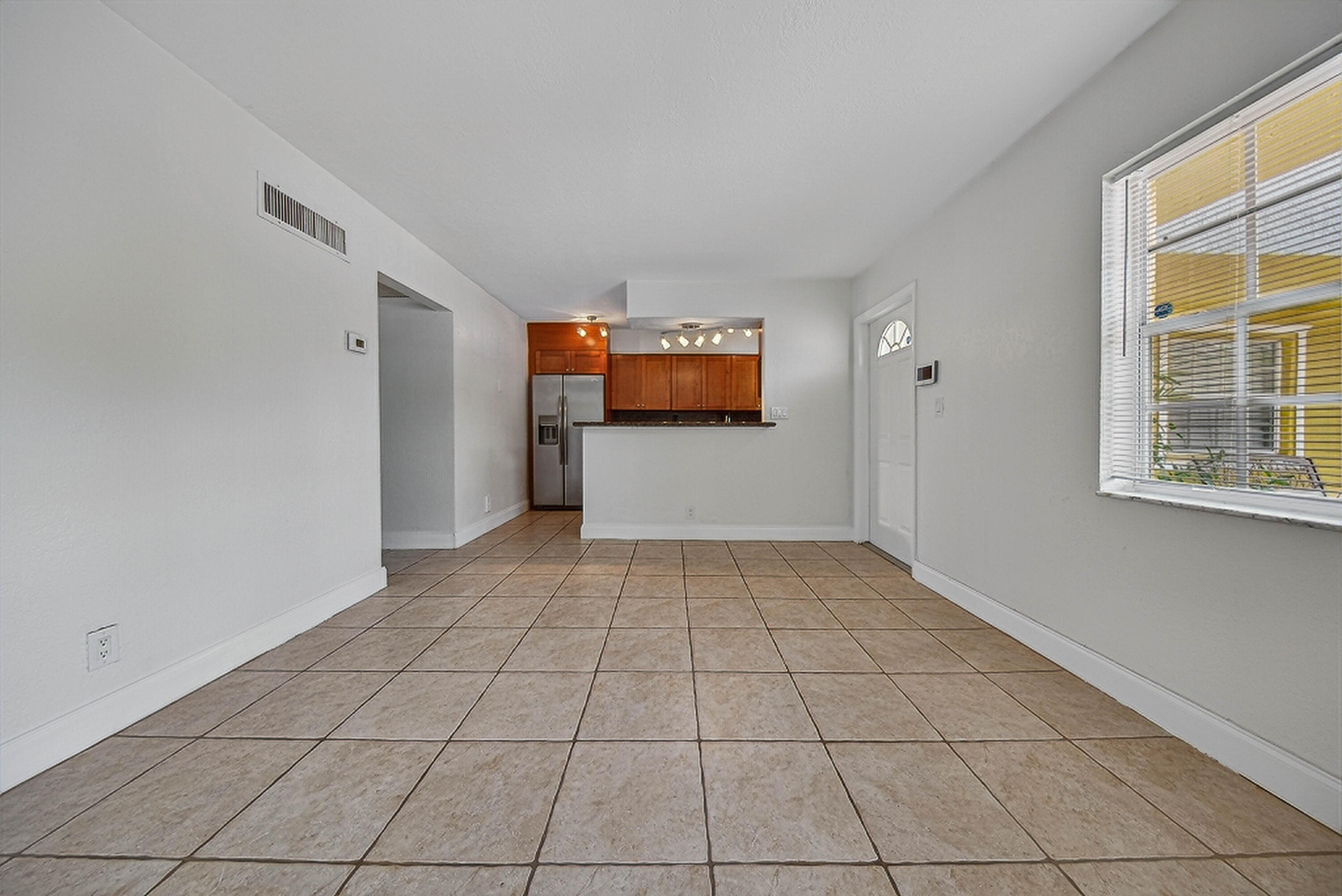 WILTON LAKE CONDOMINIUM - Residential Lease